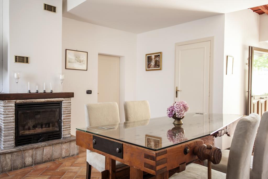 Вилла Renaissance Boutique House Рончильоне Экстерьер фото